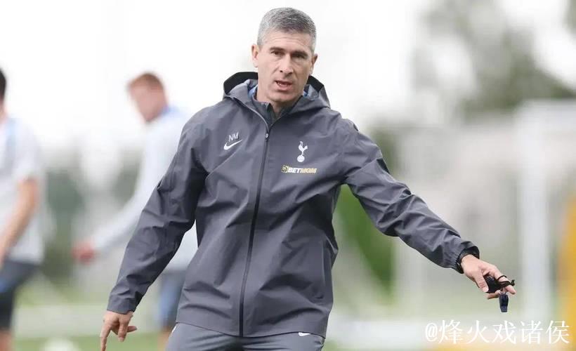 尼克·蒙哥马利接掌北京国安帅印 尼克·蒙哥马利接掌北京国安帅印